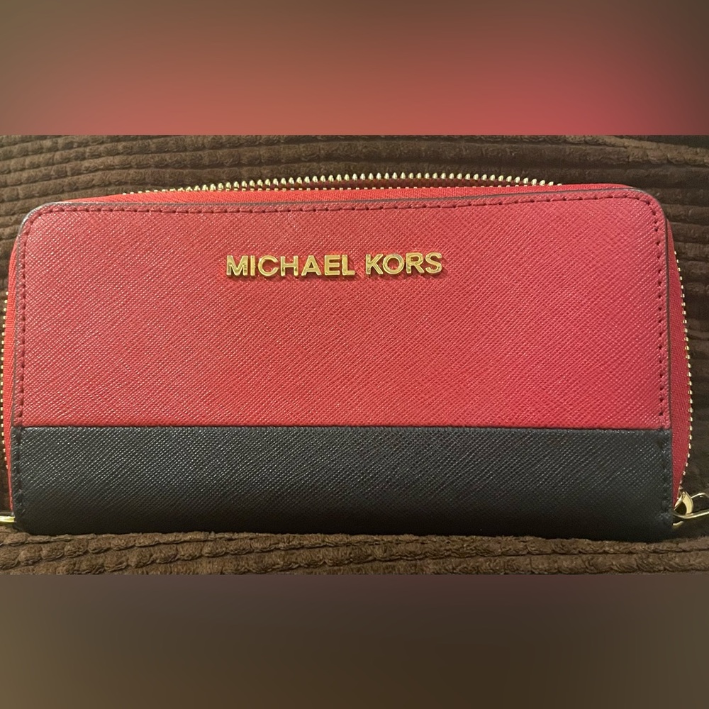 Michael Kohrs jet set wallet
